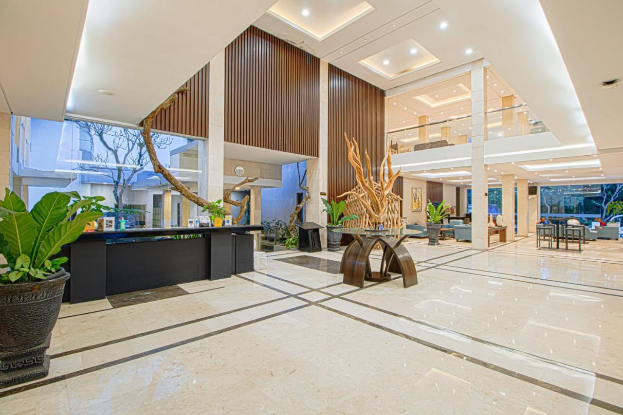 Grand Arjuna Hotel 4*