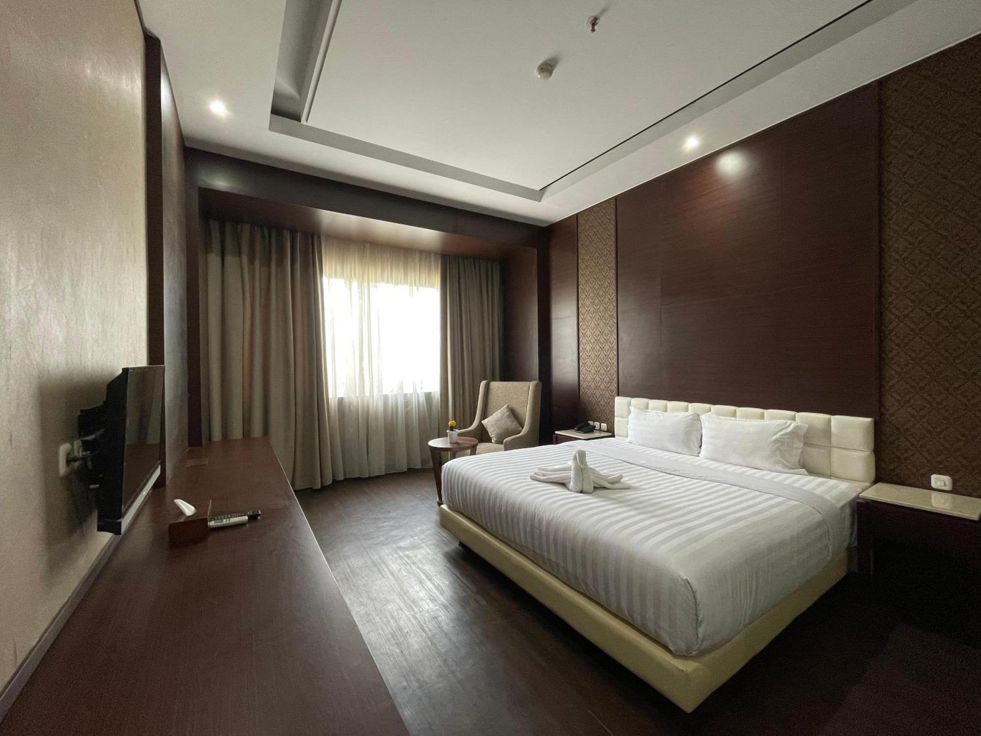 Hotel Grand Arjuna Bandung