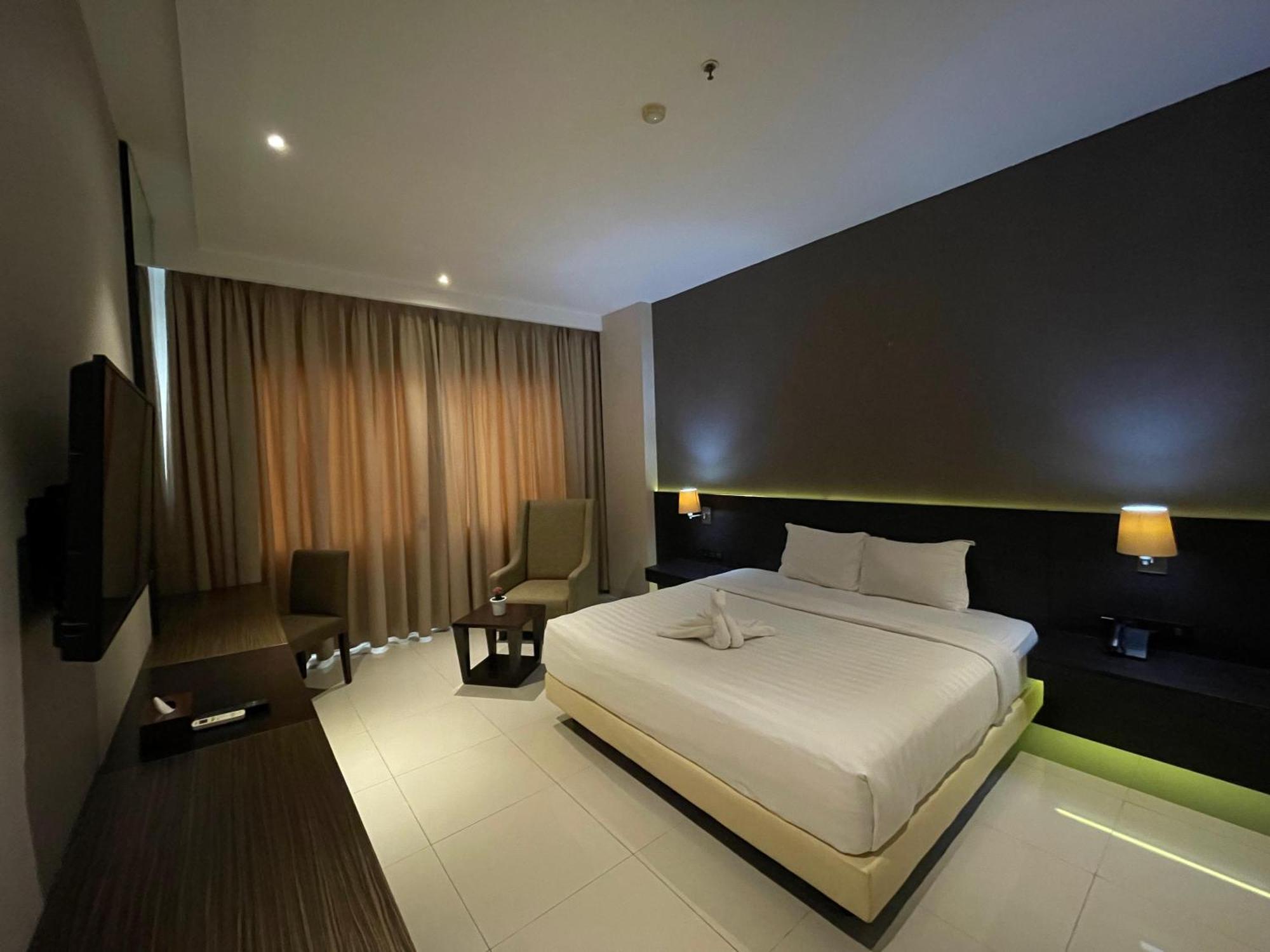Grand Arjuna Hotel 4*
