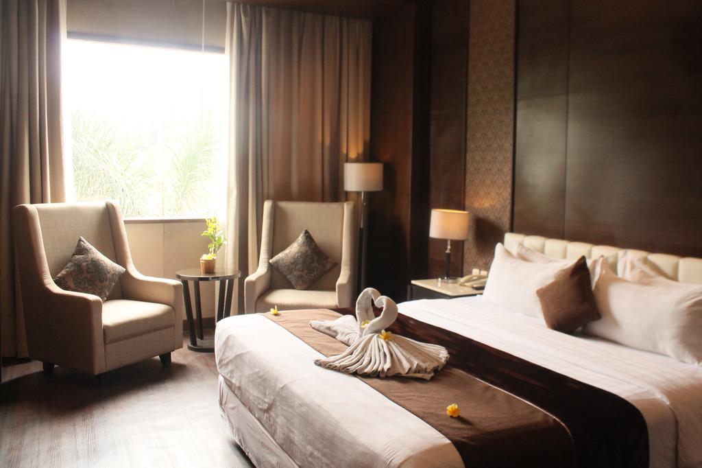 Grand Arjuna Hotel